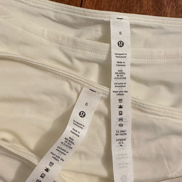 Lululemon Ivory Open Back Long Sleeve Top Shirt Sz 6, 8 - Picture 10 of 11